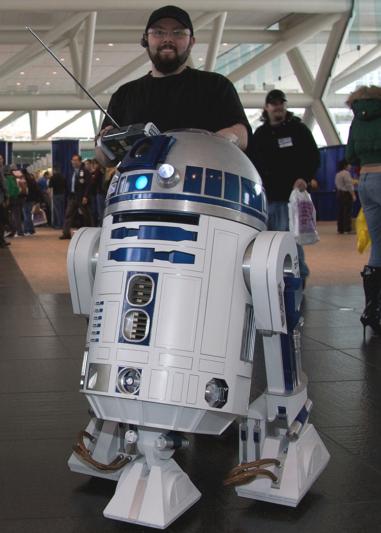 Wondercon-Chris-R2